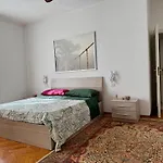 Volta Sea Escape アパート